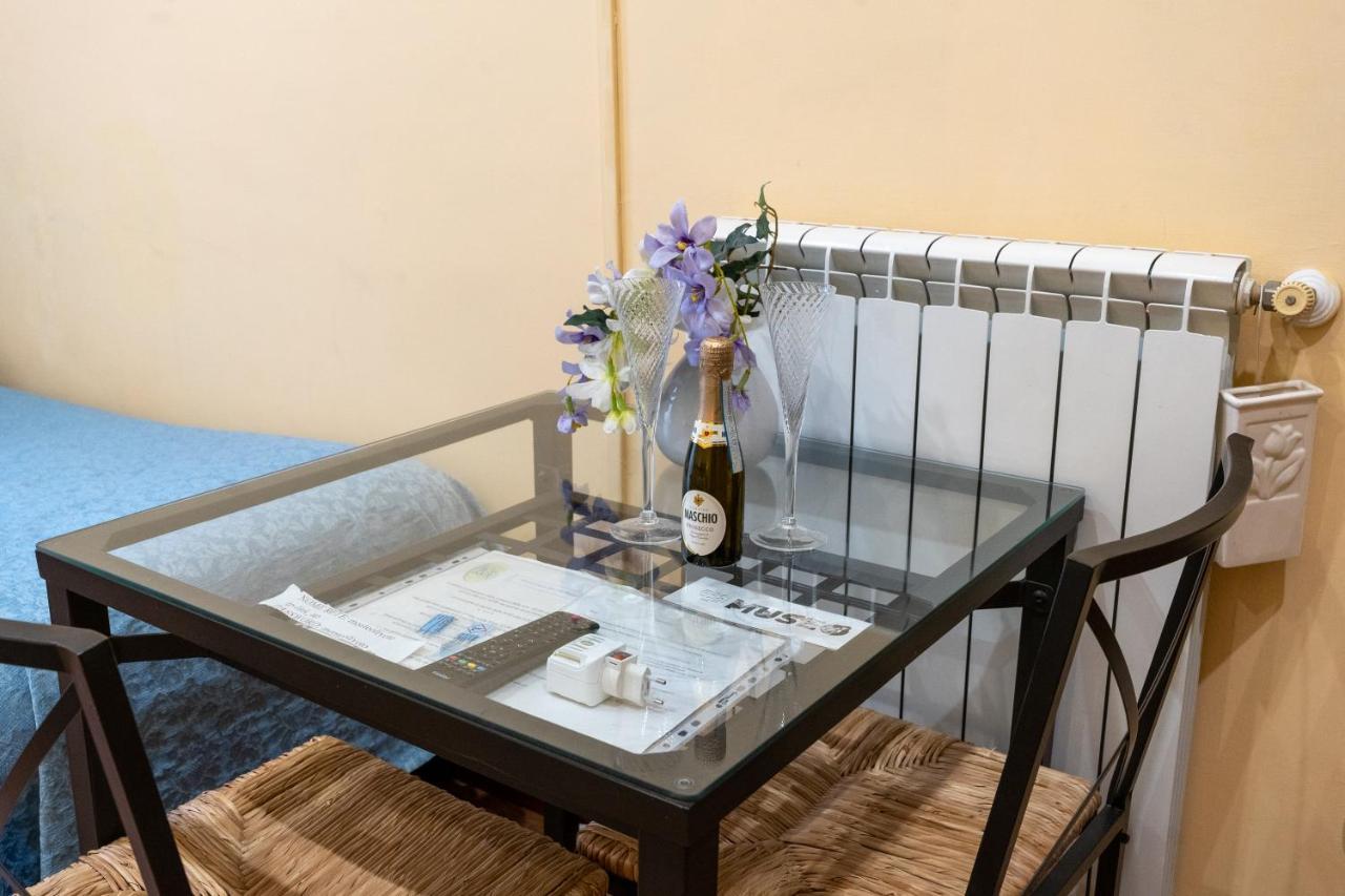 Monteoliveto Bed & Breakfast Neapel Exterior foto